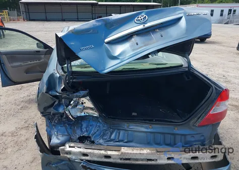 2004 Toyota Camry Le/Se/Std/Xle z USA, uszkodzony, nr VIN 4T1BE32K54U908920